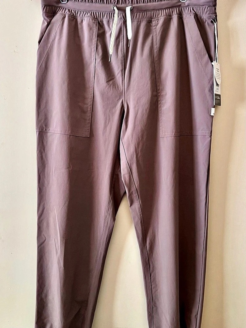 Vuori Myles Jogger Pants in Hazel Size Large NWT